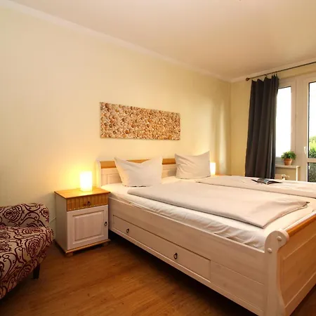 Feriendomizil Duenengarten 32 *